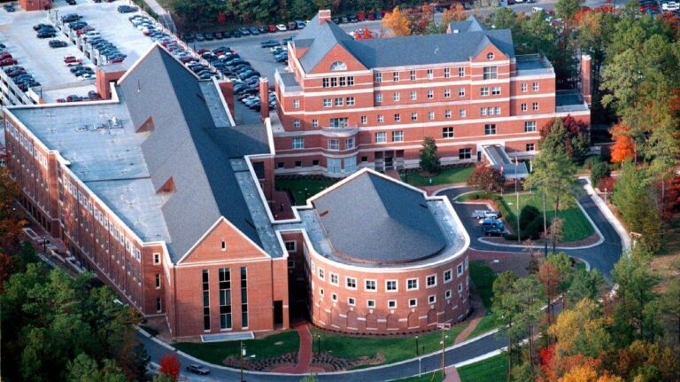 University of North Carolina Kenan-Flagler Business School
